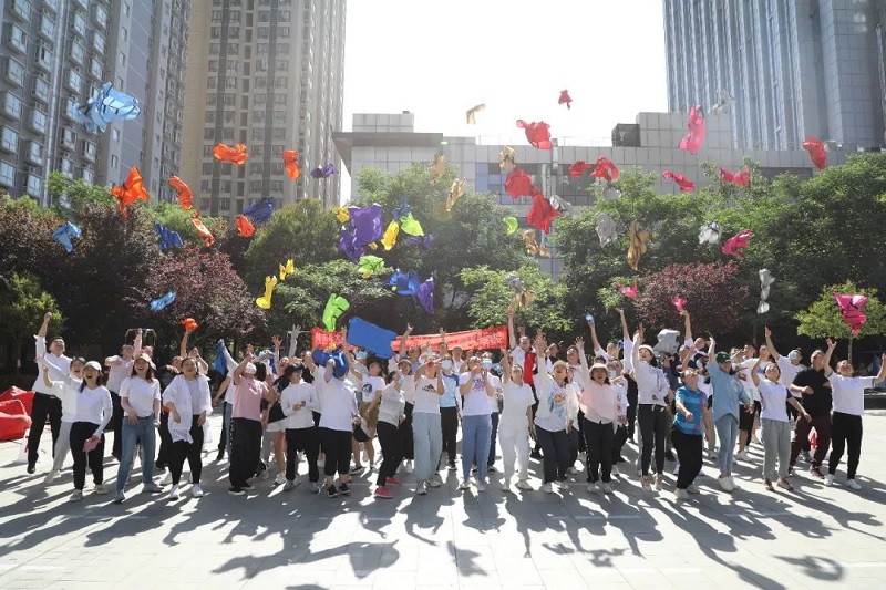 燃起來！趣味運(yùn)動(dòng)會(huì)火熱來襲——生態(tài)水泥公司第一屆“華山杯”職工趣味健身運(yùn)動(dòng)會(huì)圓滿舉行