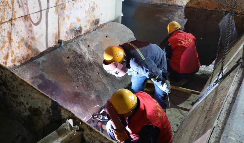 富平公司：“黨員突擊隊”領(lǐng)跑檢修主戰(zhàn)場