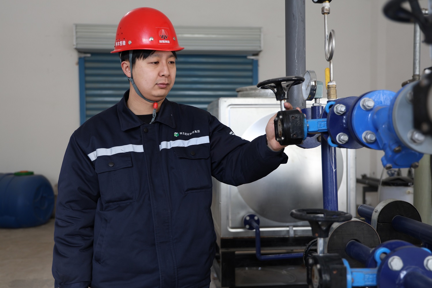 神木恒穩(wěn)公司：以青春 “底色”，繪奮斗 “華章”——記陜西建材科技公司2024年度先進(jìn)個(gè)人王志偉